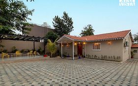 Stayvista'S Harvest Haven - 3Bhk Villa With Viewing Deck & Bar